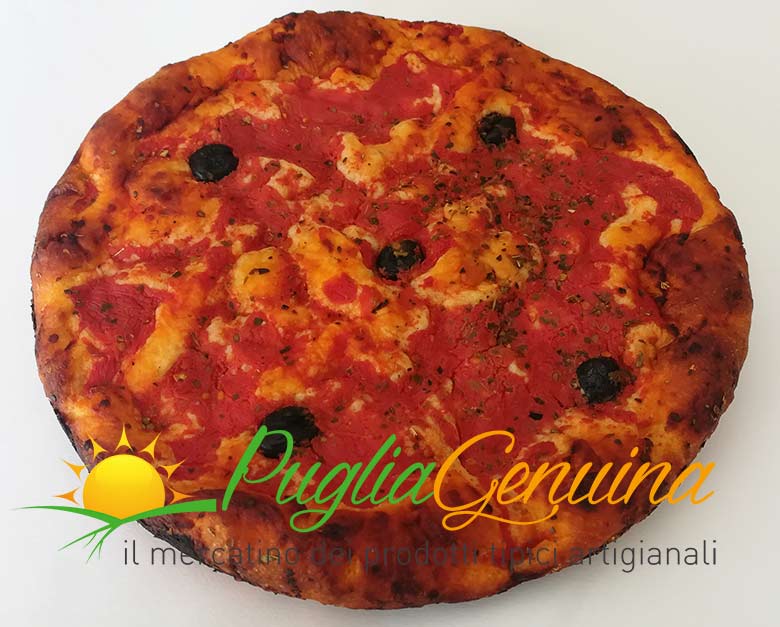 Focaccia di Altamura con pomodoro pelato