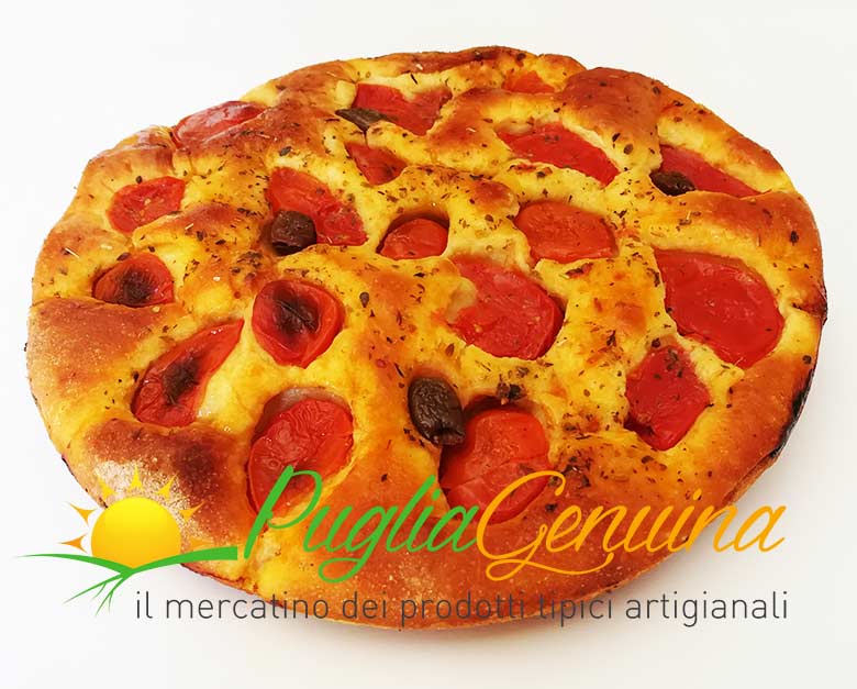 focaccia di Altamura con pomodoro fresco