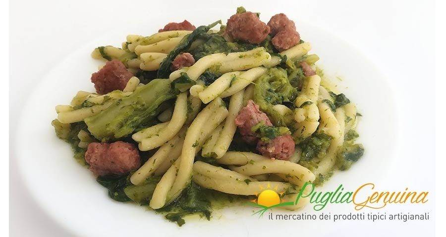 Strozzapreti freschi con cime di rapa e salsiccia