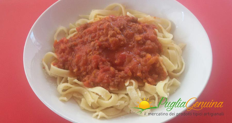 Tagliatelle fresche con ragù alla pugliese